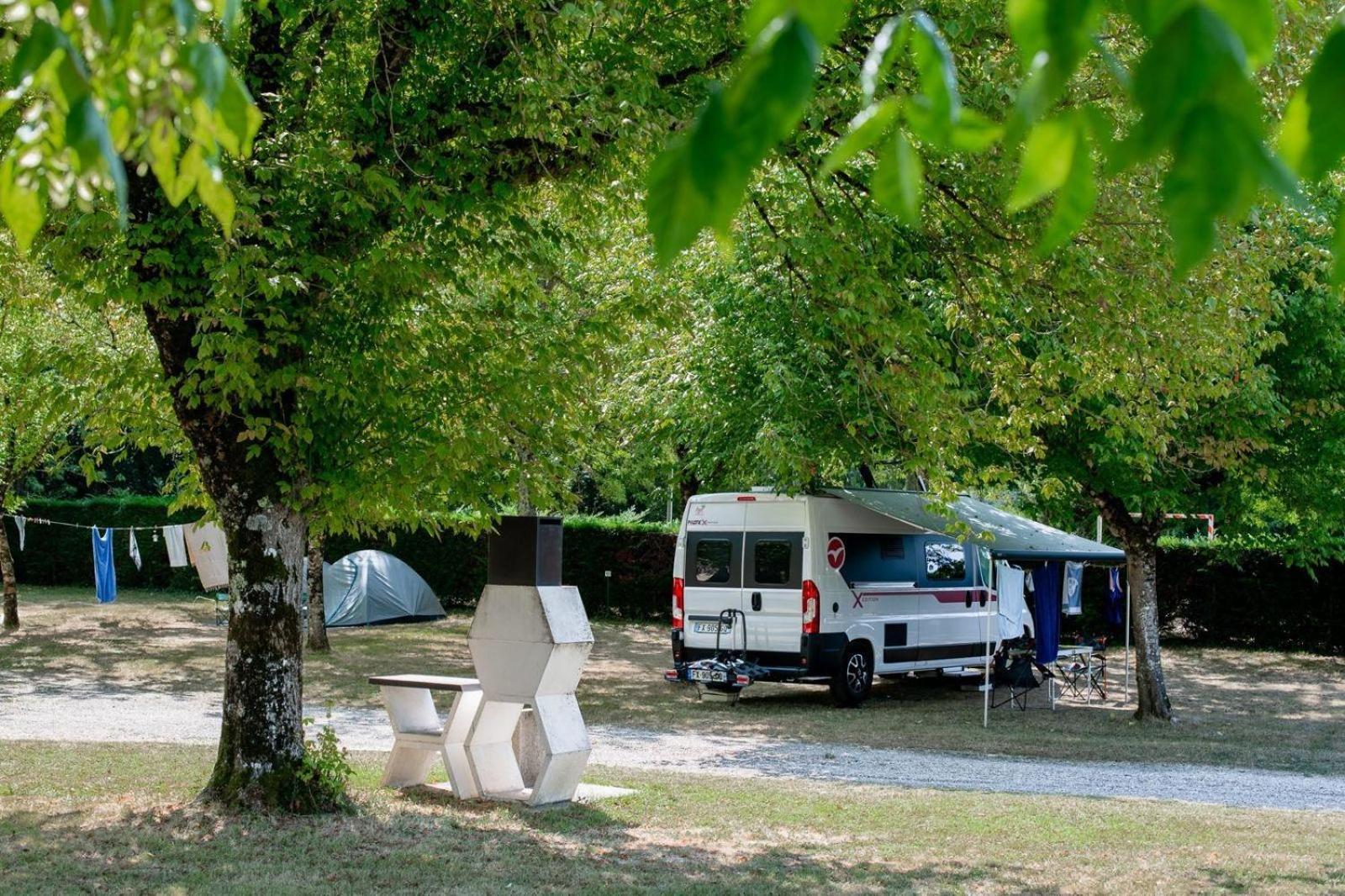 Camping Onlycamp L'Argente 康顿 外观 照片